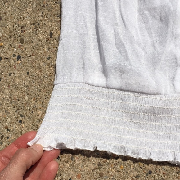 EUC No boundaries white linen top - Picture 6 of 11